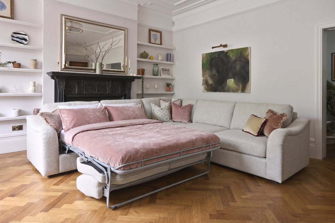 Slouch Medium Corner with Sofa Bed